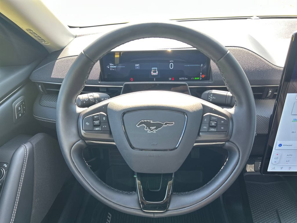 Used 2025 Ford Mustang Mach-E Select w/ Comfort Package Lite AWD/4WD image 17