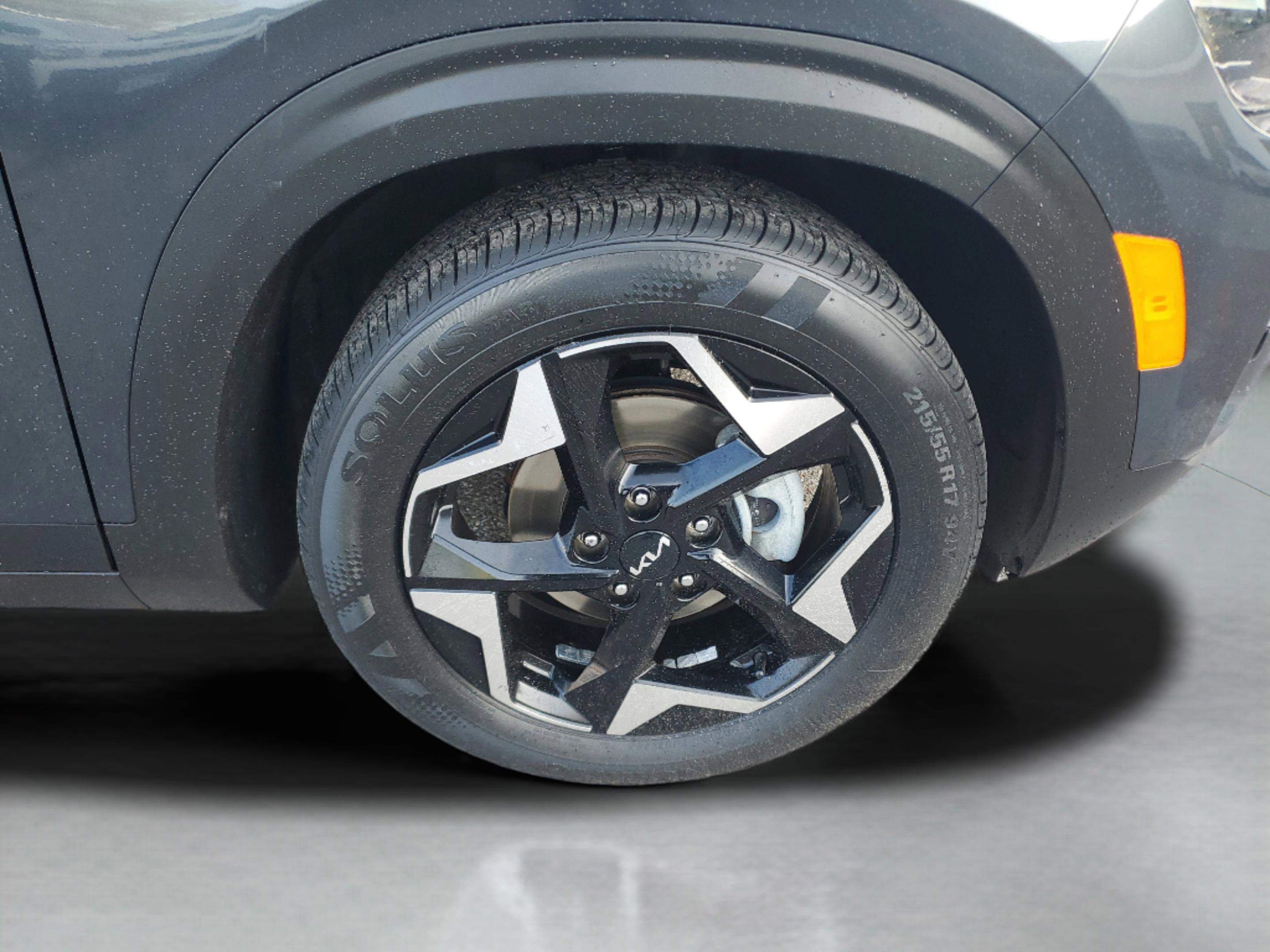 Certified 2024 Kia Seltos EX image 6