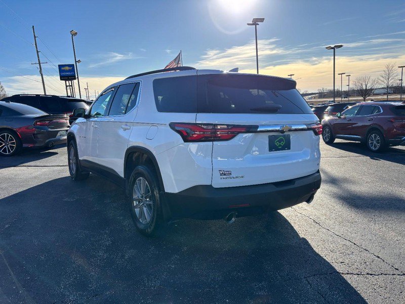 Certified 2022 Chevrolet Traverse LT image 3