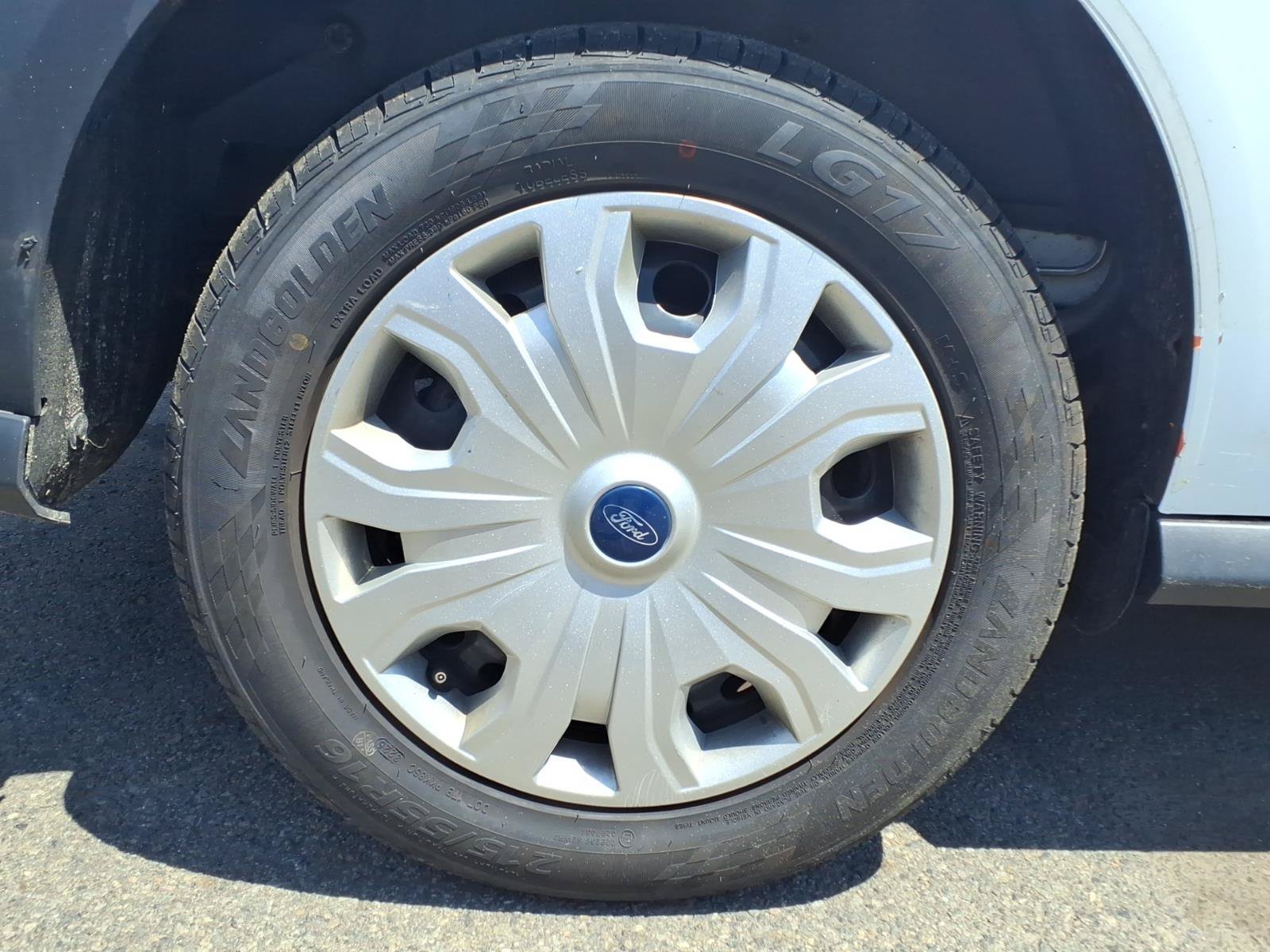 Used 2021 Ford Transit Connect XL FWD image 9