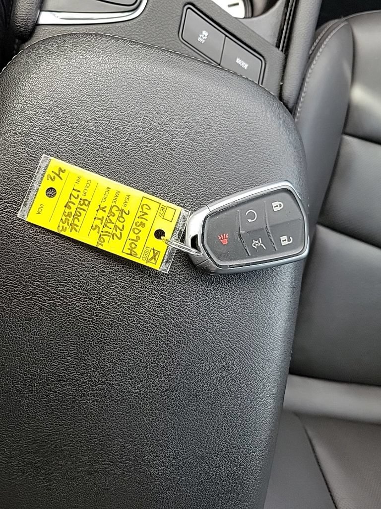 Used 2022 Cadillac XT5 Premium Luxury w/ Technology Package AWD/4WD image 24