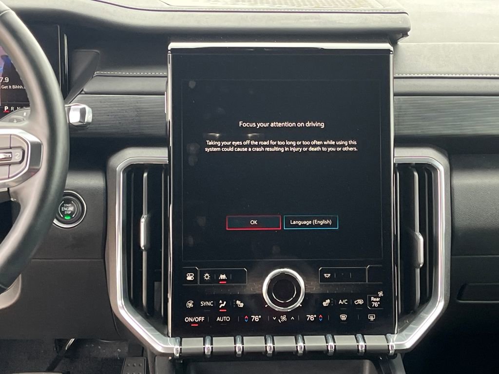 Used 2025 GMC Acadia Elevation image 23