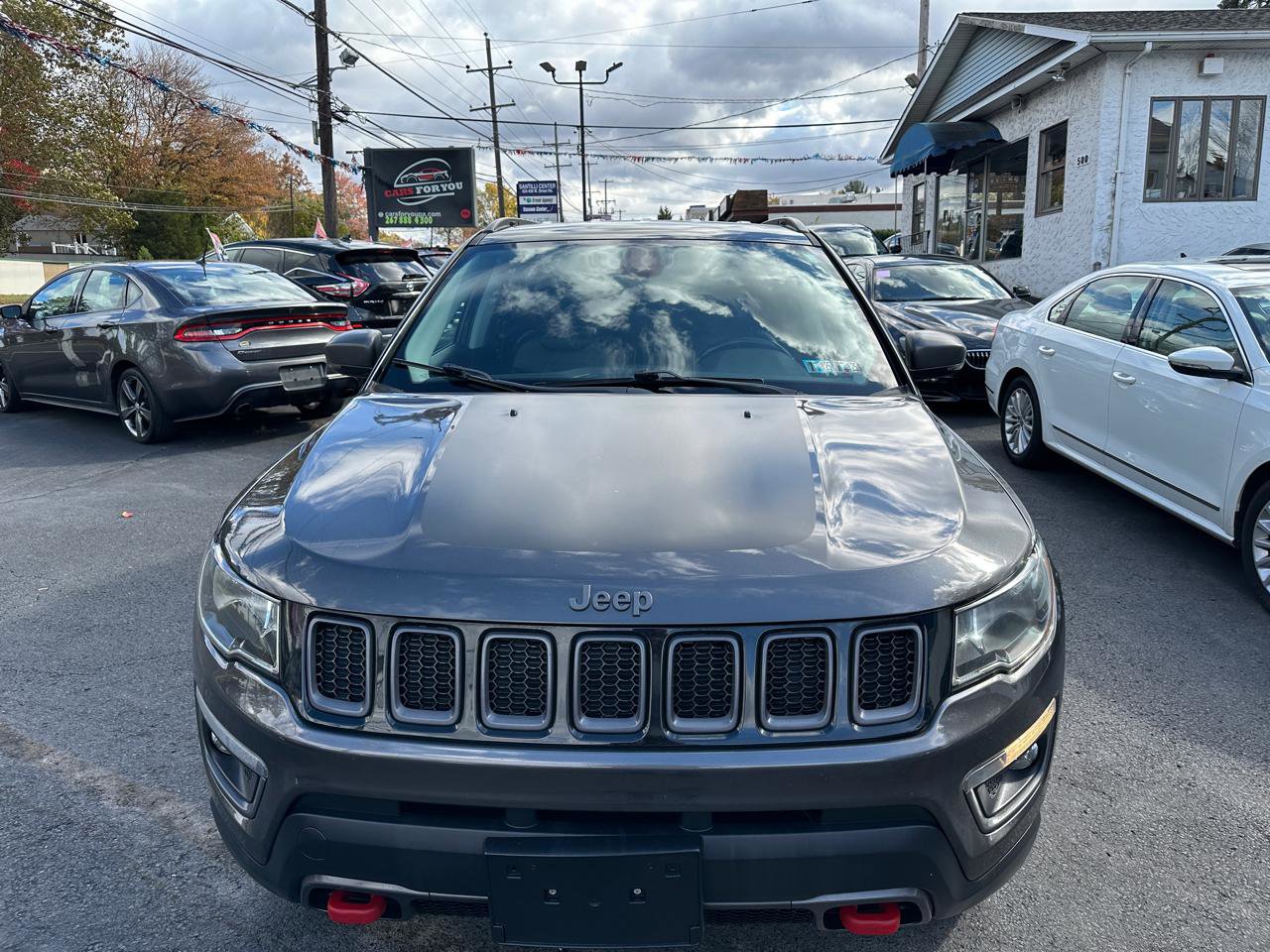 Used 2018 Jeep Compass Trailhawk AWD/4WD image 2