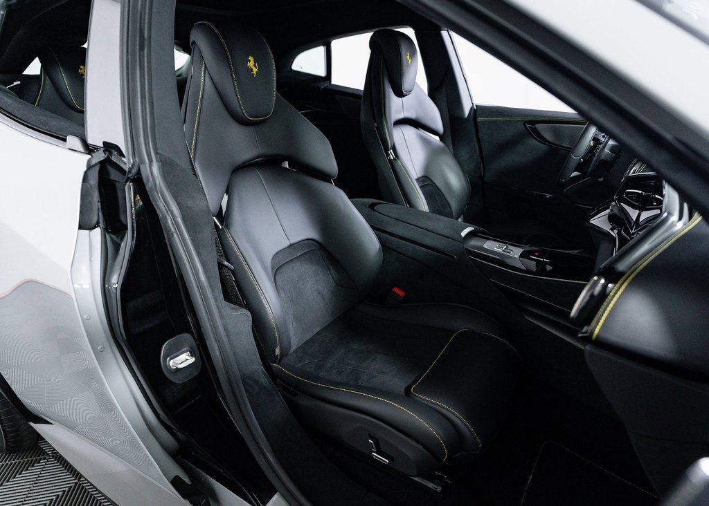 Certified 2025 Ferrari Purosangue image 19