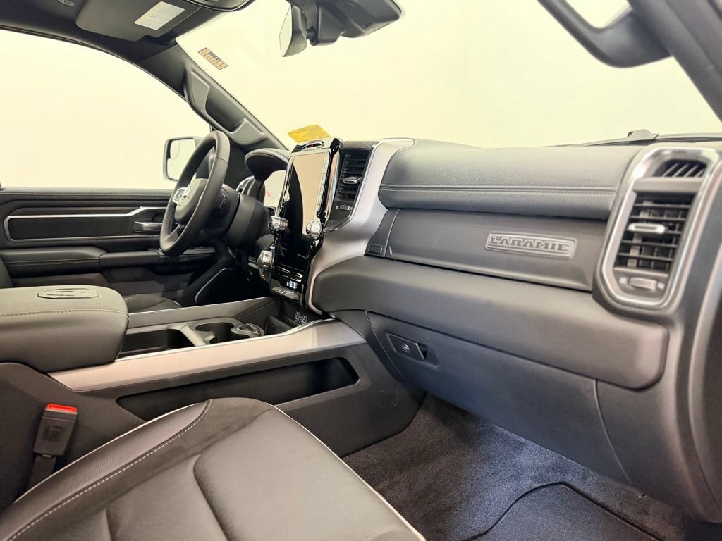 New 2026 RAM 1500 Laramie w/ Night Edition AWD/4WD image 17