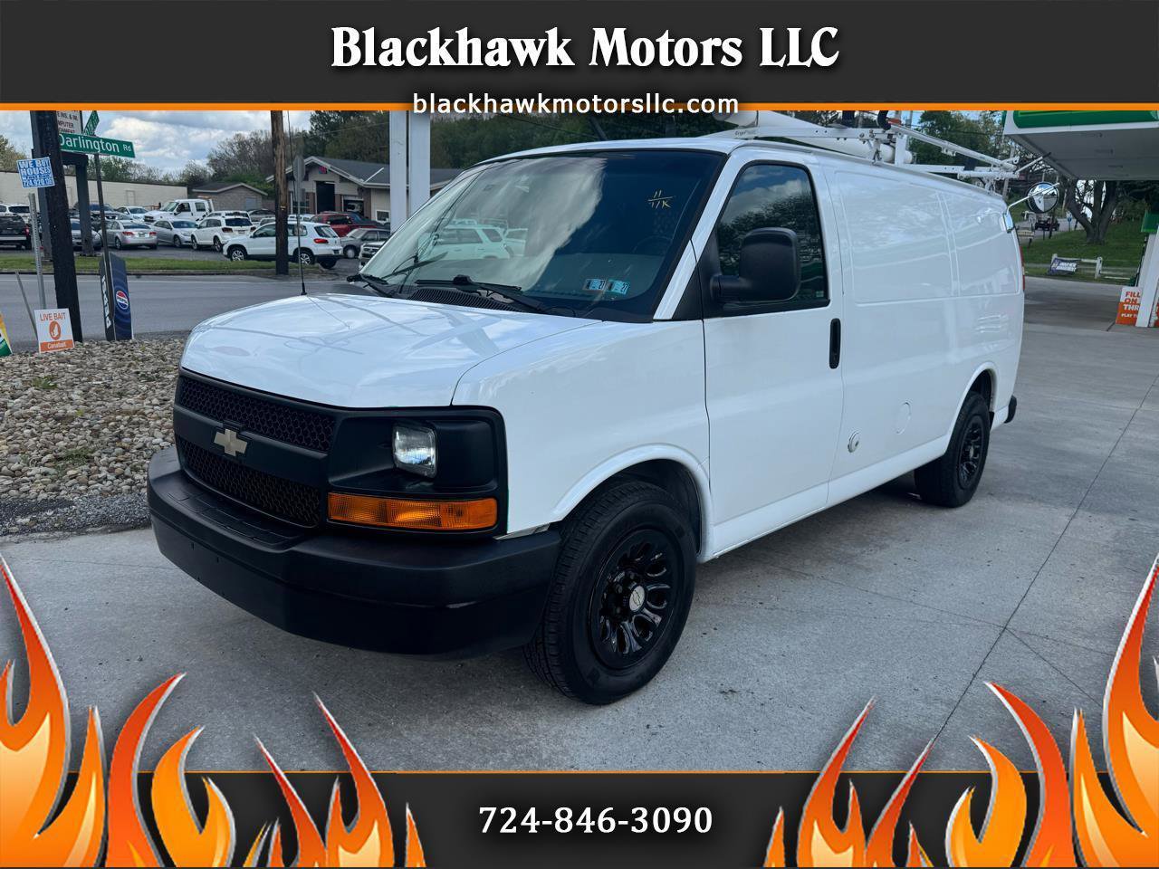 Used 2011 Chevrolet Express 1500 RWD image 1