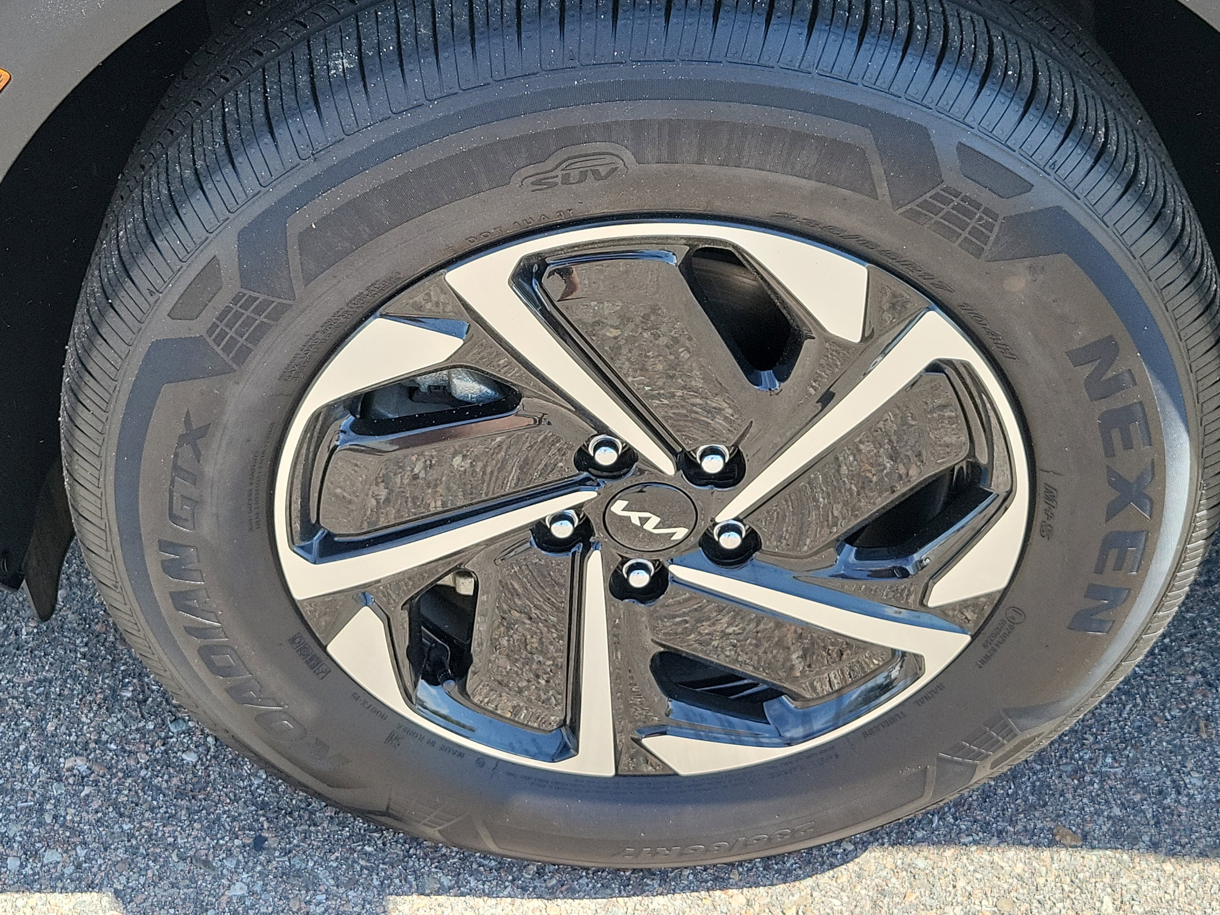 Used 2023 Kia Sportage LX image 17