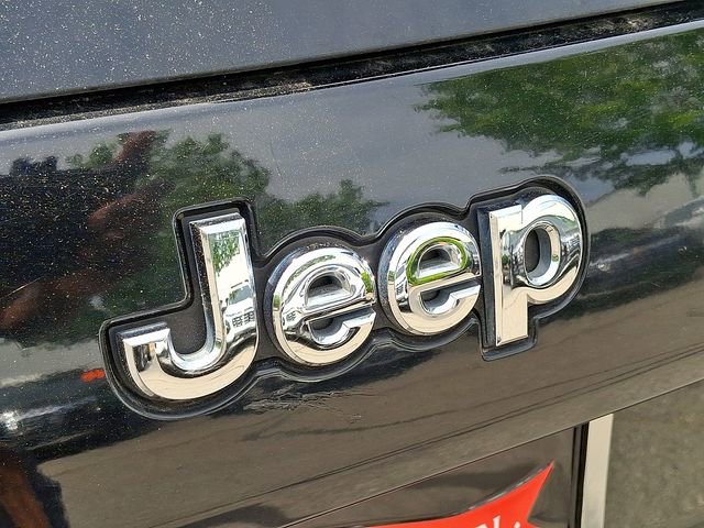 Used 2019 Jeep Cherokee Latitude w/ Popular Appearance Group FWD image 23