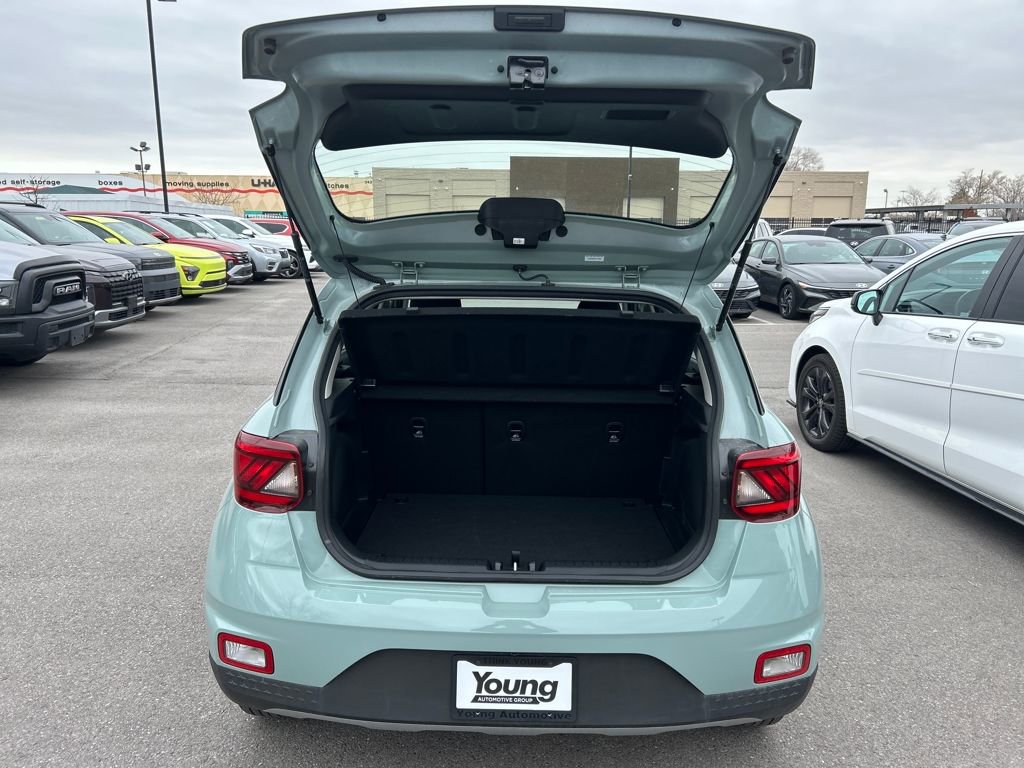 Used 2026 Hyundai Venue SE image 27