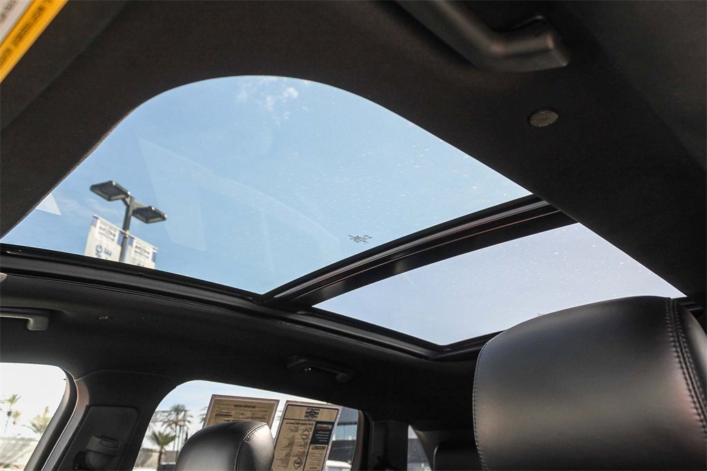 Used 2018 Lincoln MKX Reserve w/ Driver Assistance Package image 30