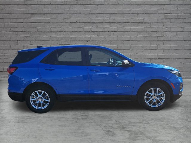 Used 2024 Chevrolet Equinox LS w/ LS Convenience Package FWD image 7