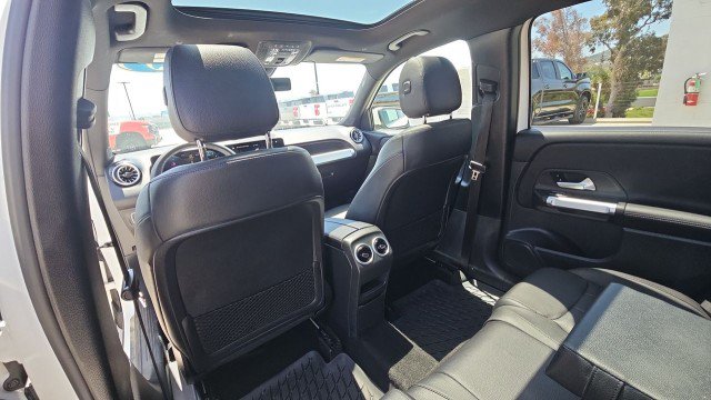 Used 2023 Mercedes-Benz GLB 250 image 21