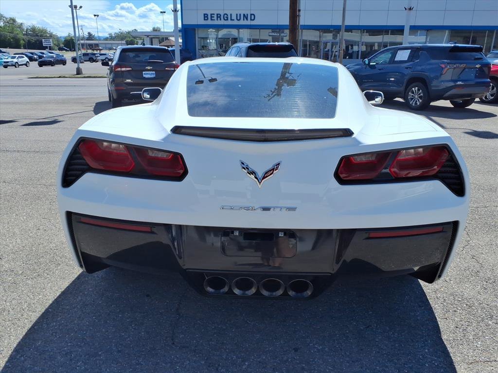 Used 2019 Chevrolet Corvette Stingray Coupe w/ 1LT RWD image 5