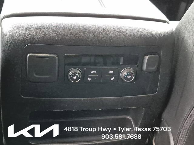Used 2018 GMC Yukon XL SLT AWD/4WD image 30