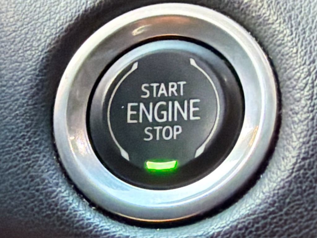 Used 2021 Chevrolet Tahoe Premier w/ Premium Package image 36