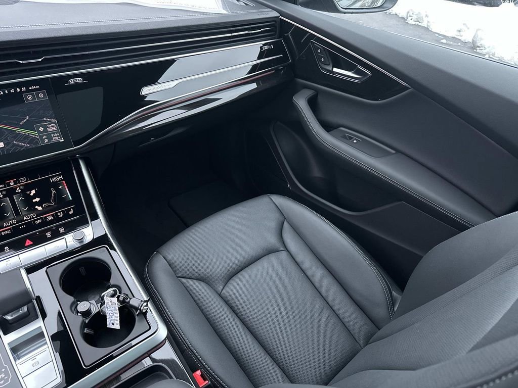 New 2026 Audi Q8 Premium Plus image 32