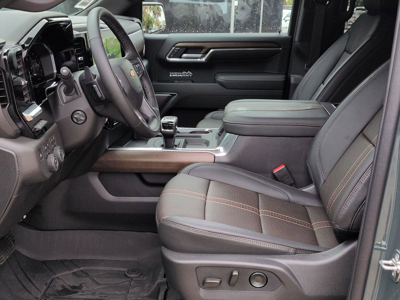Certified 2026 Chevrolet Silverado 1500 High Country w/ Technology Package image 19