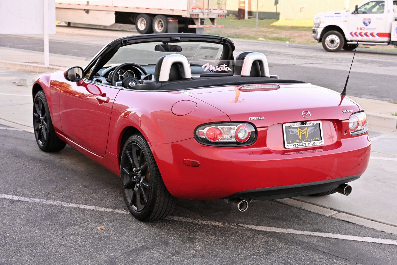 Used 2006 MAZDA MX-5 Miata 3rd Generation Limited RWD image 5