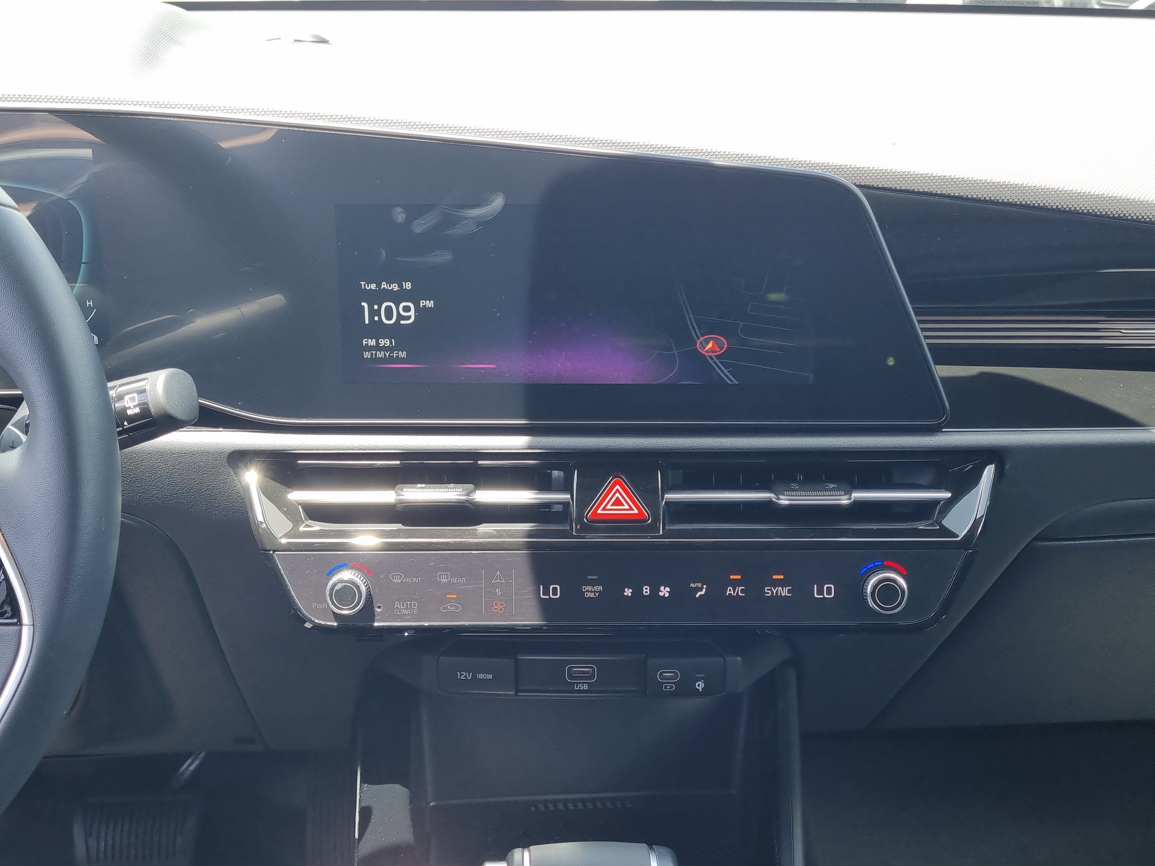 Used 2024 Kia Niro EX FWD image 16