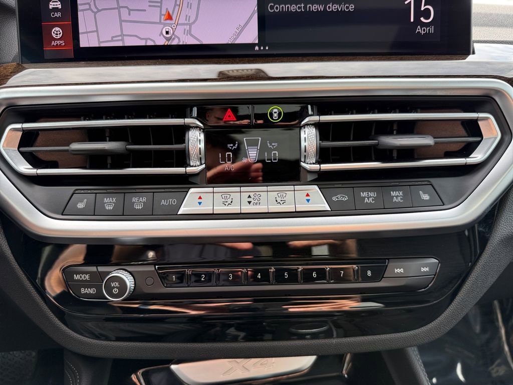 Certified 2025 BMW X4 xDrive30i w/ Premium Package image 27