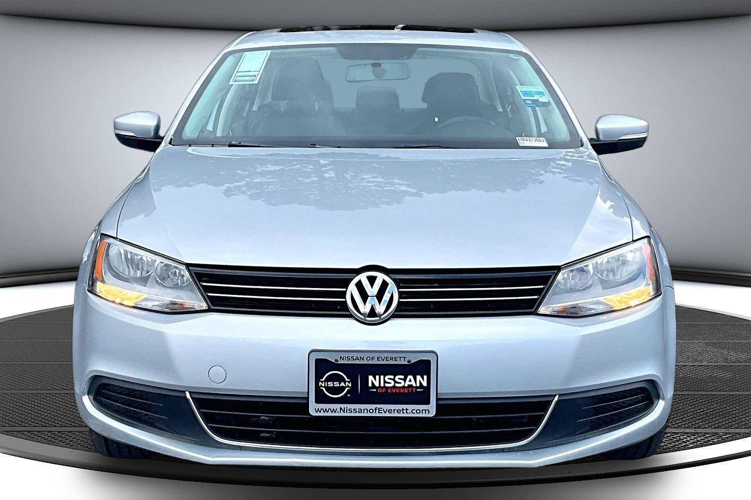 Used 2014 Volkswagen Jetta SE FWD image 2