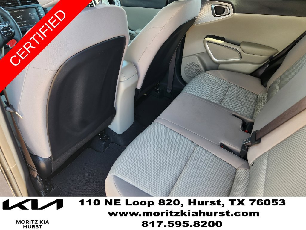 Certified 2025 Kia Soul LX w/ LX Technology Package FWD image 30