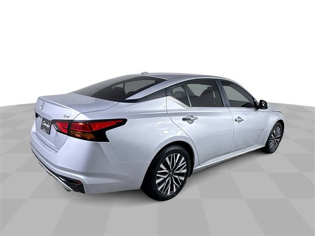 Used 2023 Nissan Altima 2.5 SV w/ SV Premium Package image 8