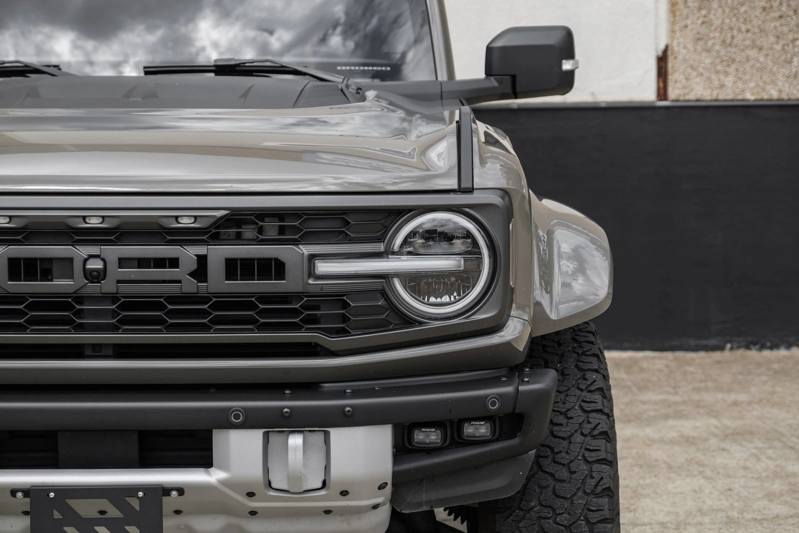 Used 2025 Ford Bronco Raptor w/ Interior Carbon Fiber Pack AWD/4WD image 48