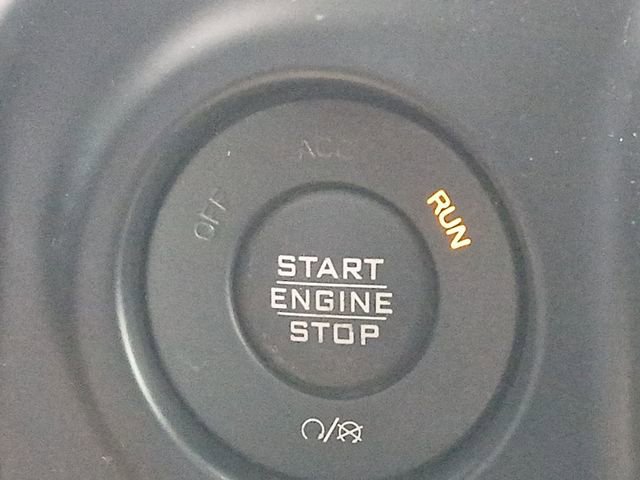 Used 2018 Jeep Wrangler Unlimited Rubicon w/ Safety Group image 18