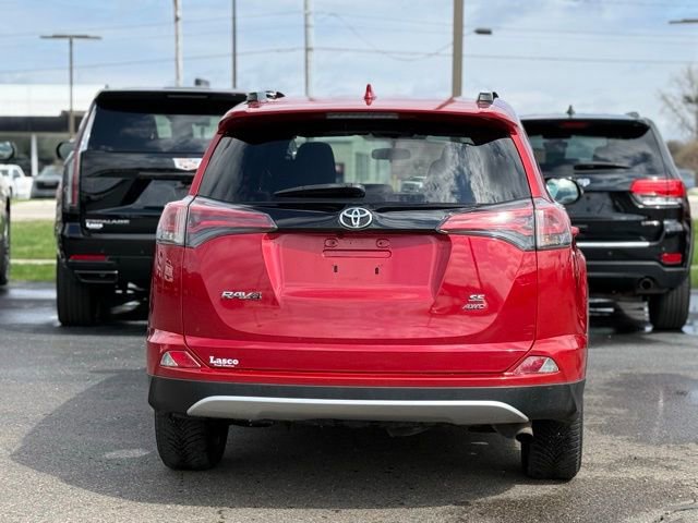 Used 2016 Toyota RAV4 SE image 41