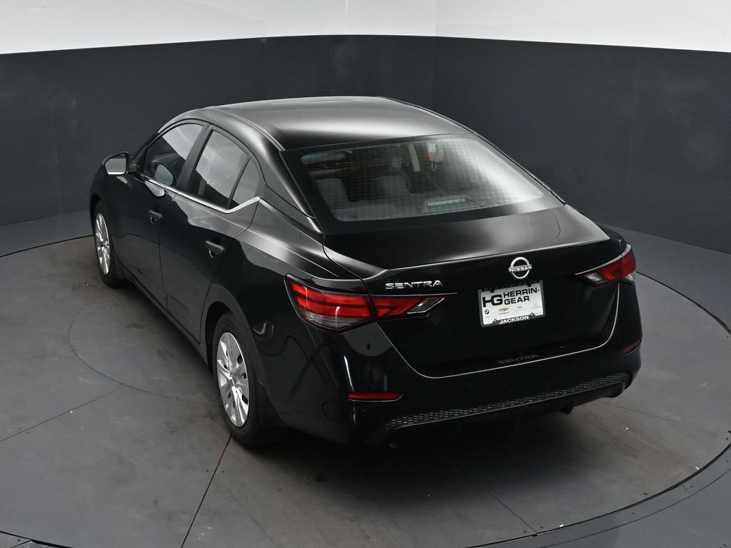 Used 2025 Nissan Sentra S FWD image 33