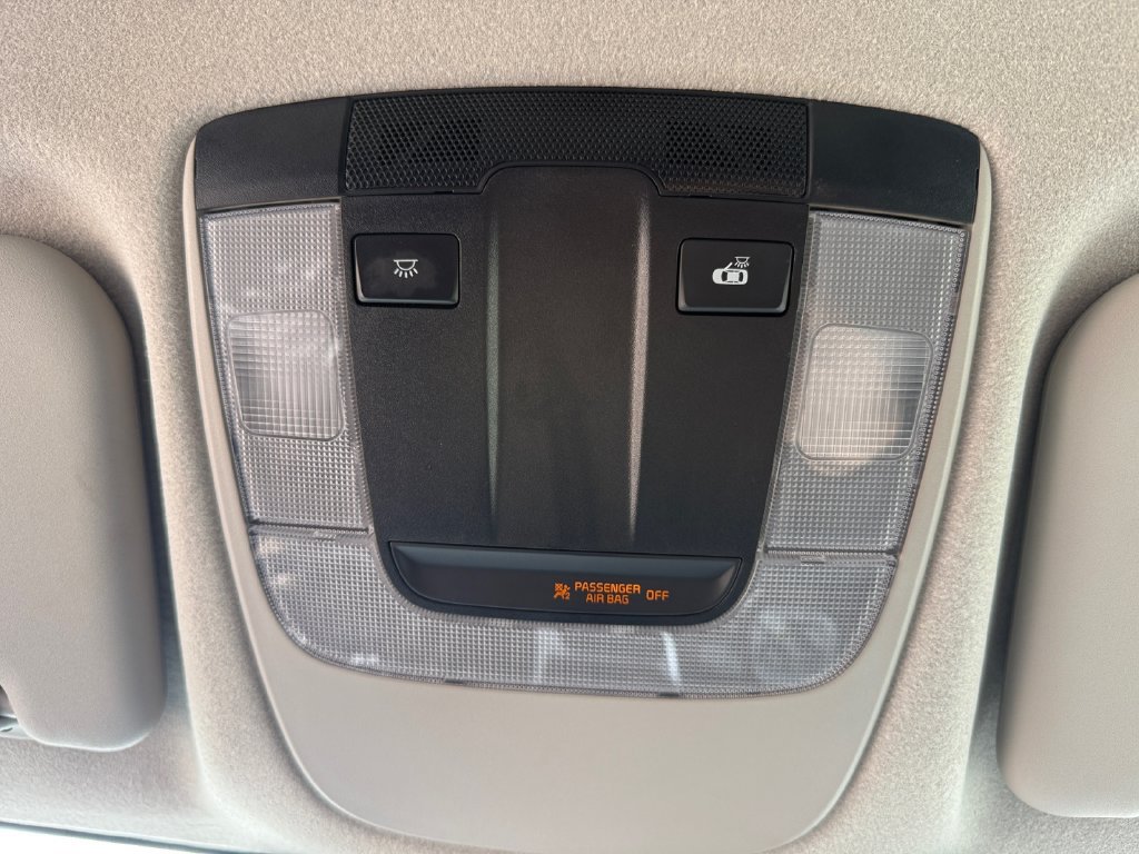 Used 2025 Kia Niro LX FWD image 40