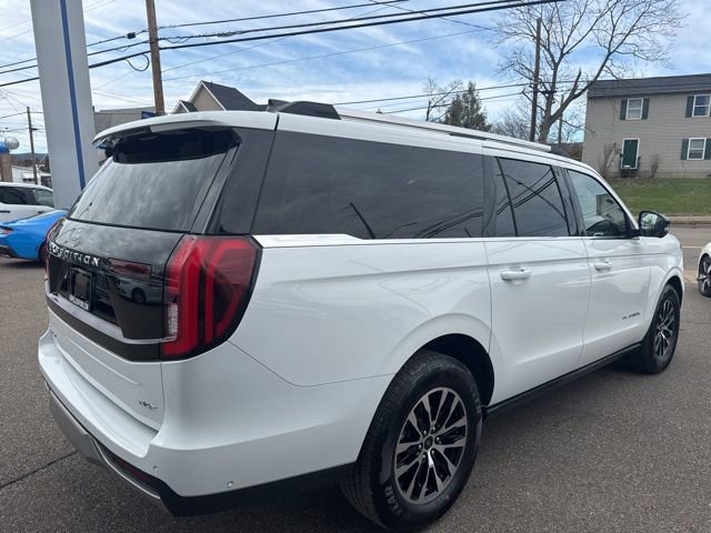 Certified 2025 Ford Expedition Max Platinum image 6