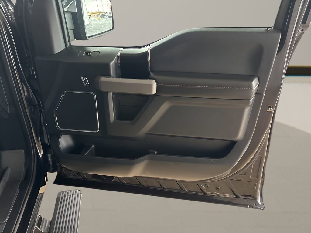 Used 2020 Ford F150 Platinum image 31