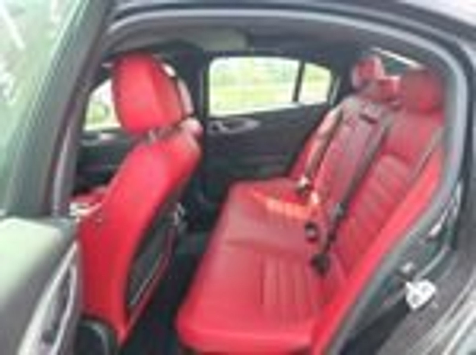 Used 2024 Alfa Romeo Giulia Ti w/ Performance Driving Package AWD/4WD image 9