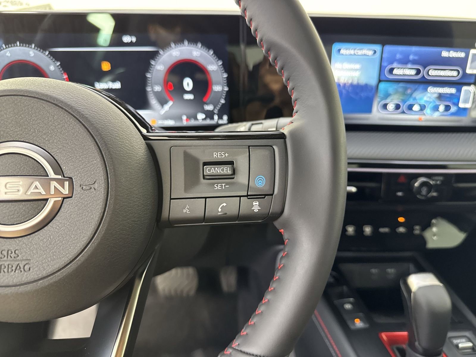 New 2025 Nissan Kicks SR w/ Illumination Package image 13