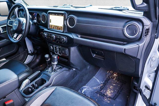 Used 2022 Jeep Wrangler Unlimited Sahara w/ Cold Weather Group image 25