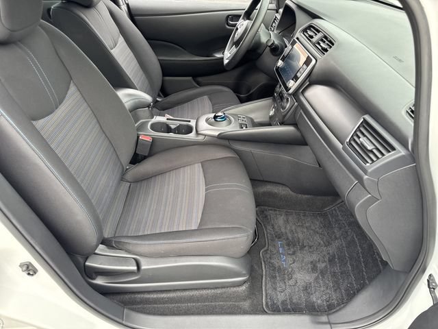 Certified 2025 Nissan Leaf S FWD image 26