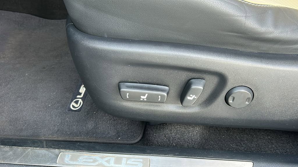 Used 2019 Lexus NX 300h AWD image 12