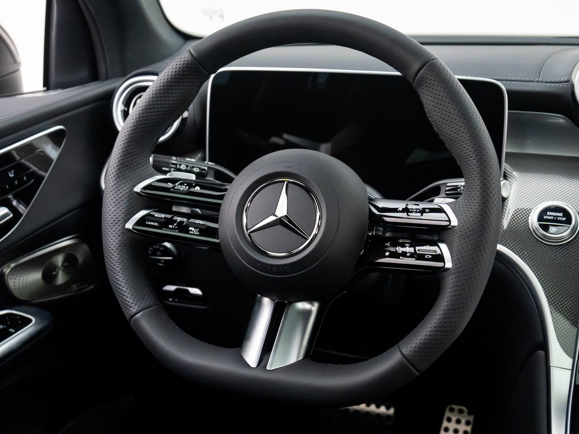 New 2026 Mercedes-Benz GLC 300 4MATIC image 11
