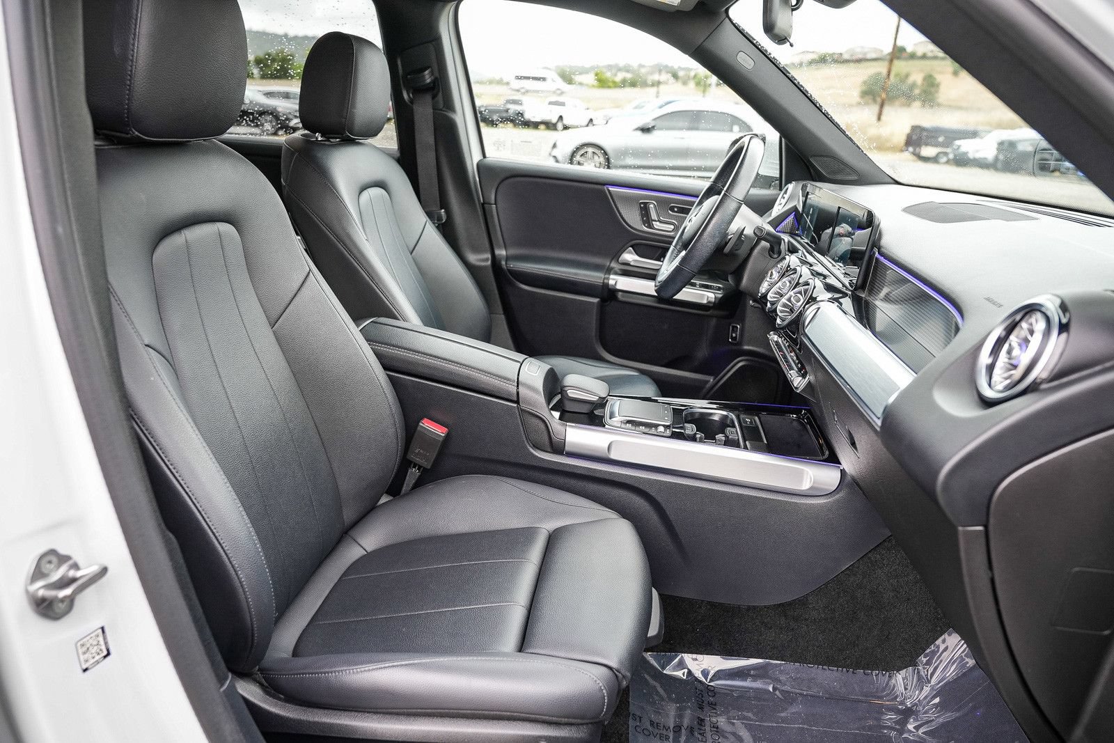 Used 2021 Mercedes-Benz GLB 250 4MATIC image 16