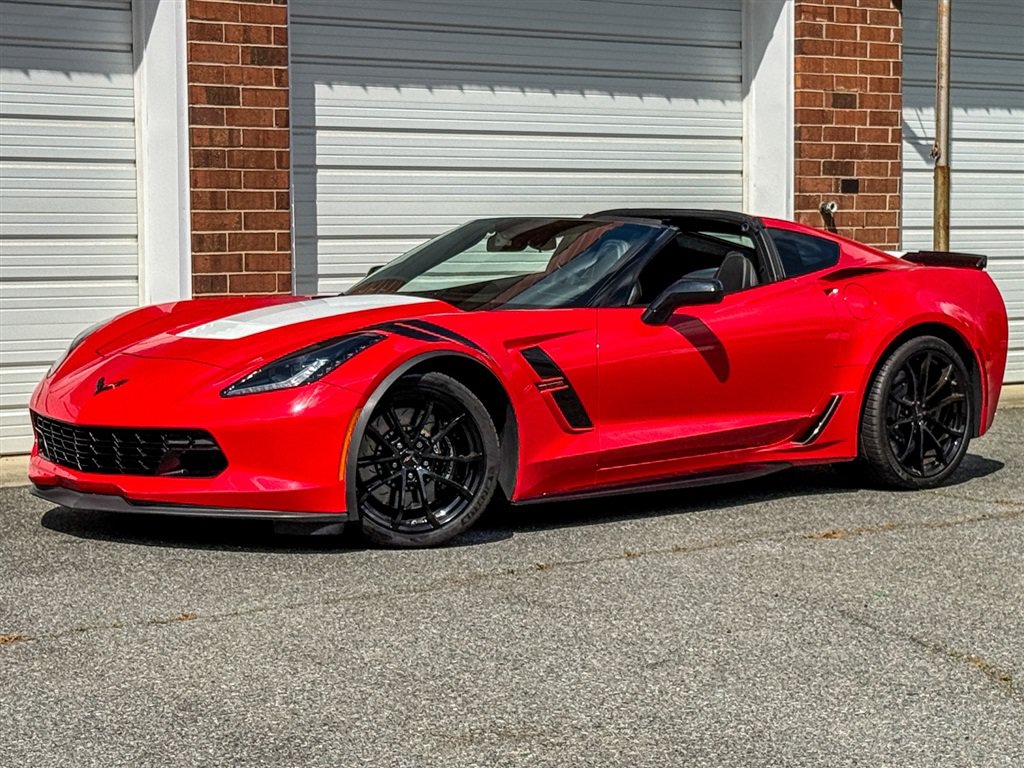 Used 2019 Chevrolet Corvette Grand Sport RWD image 12