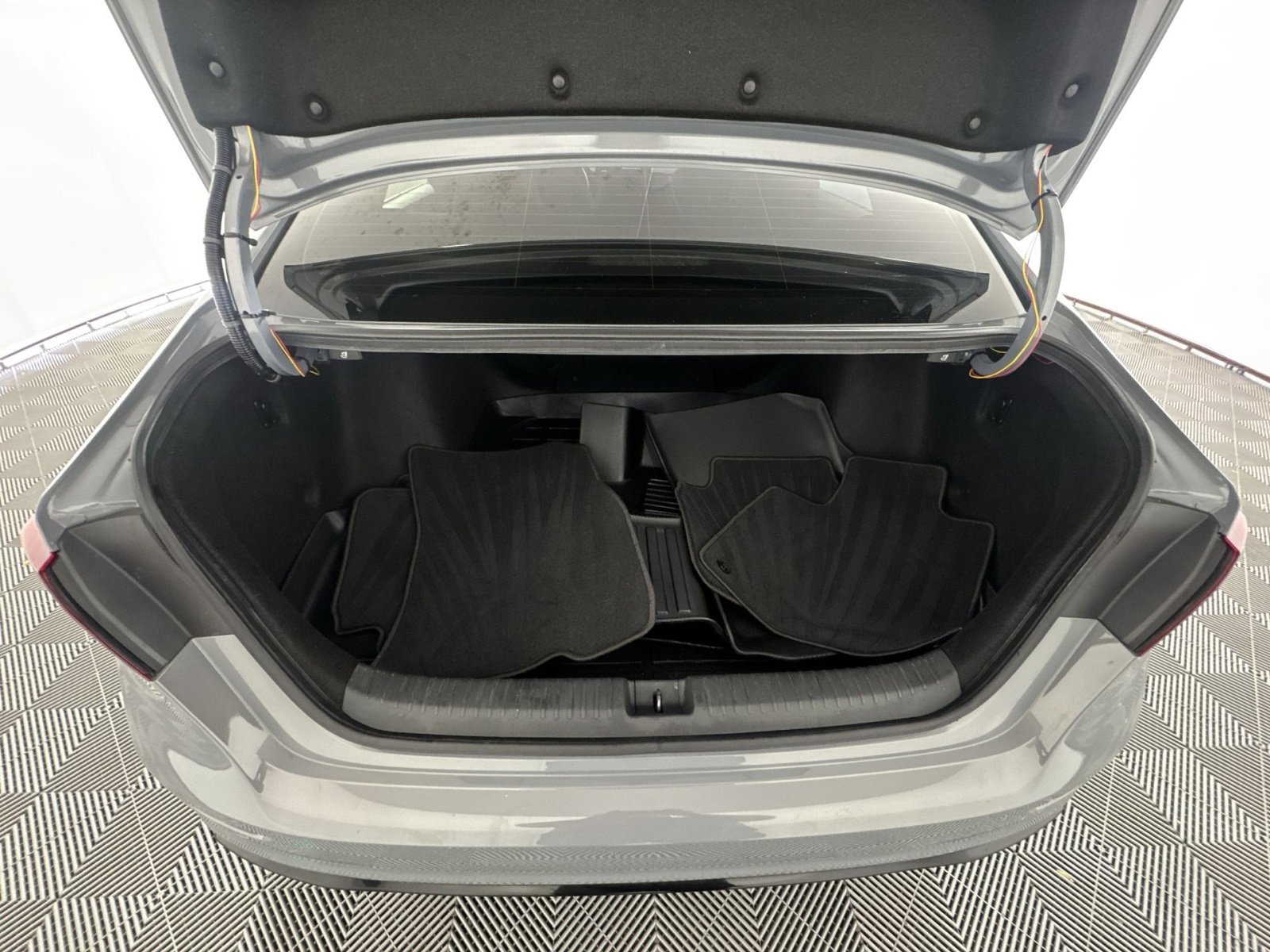 Used 2023 Honda Accord Sport image 25