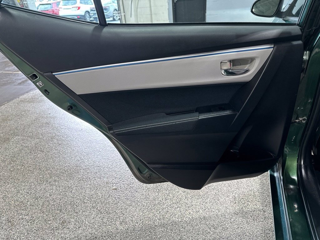 Used 2014 Toyota Corolla LE FWD image 14