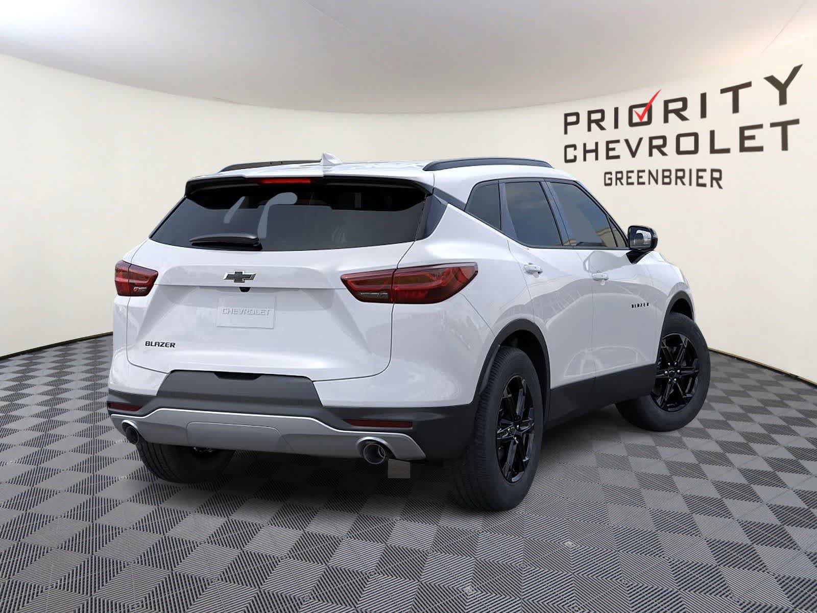New 2026 Chevrolet Blazer LT w/ Midnight/Sport Edition FWD image 4