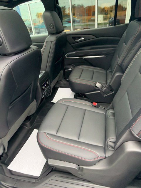 Used 2026 Chevrolet Traverse Z71 w/ Enhanced Driving Package AWD/4WD image 26