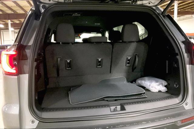 New 2025 GMC Acadia Elevation image 3
