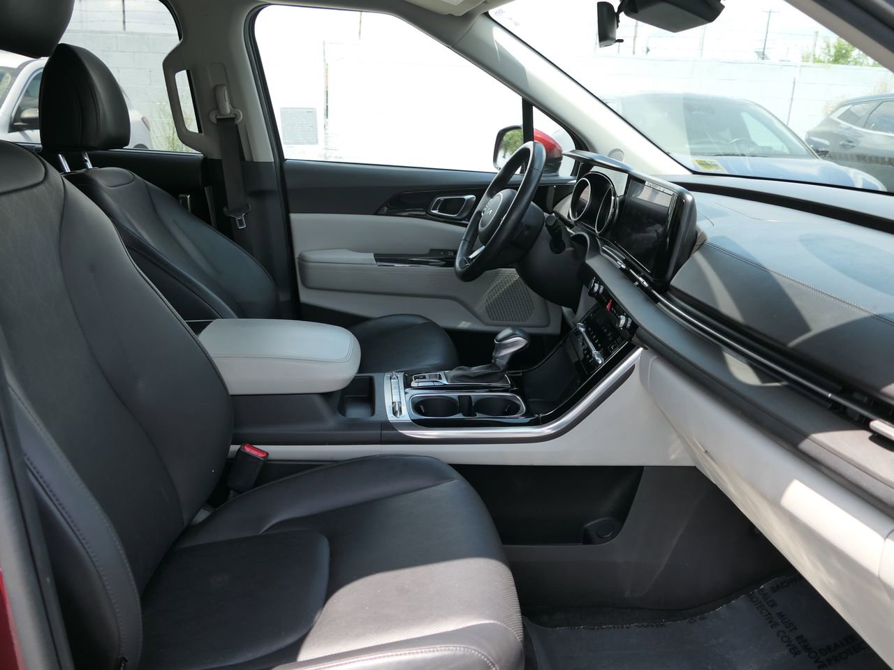 Used 2022 Kia Carnival SX FWD image 26