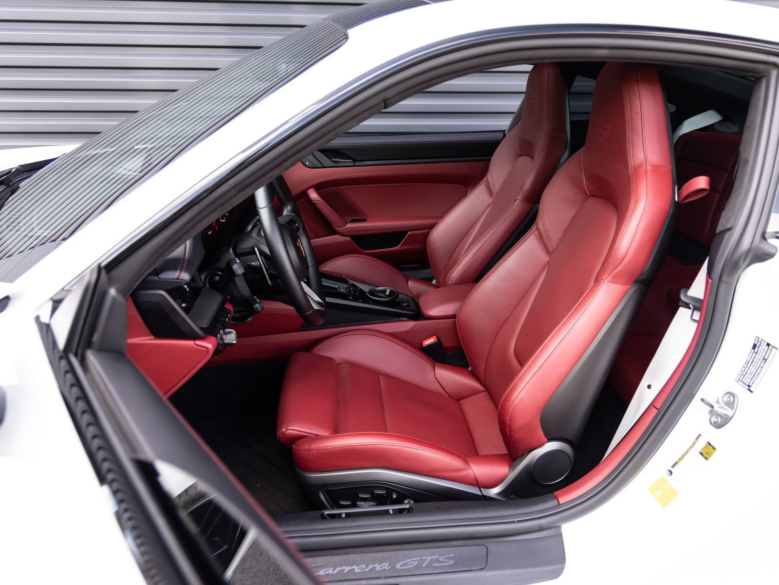 Used 2024 Porsche 911 Carrera GTS RWD image 5