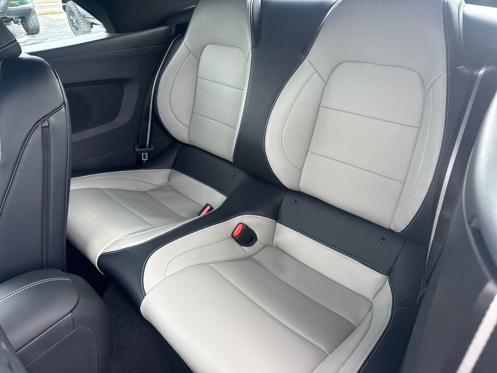 Used 2025 Ford Mustang Premium image 27
